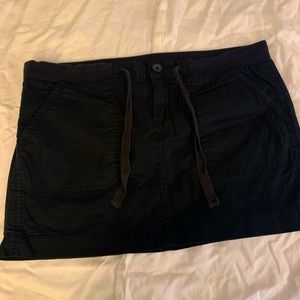 Flexible waist mini skirt